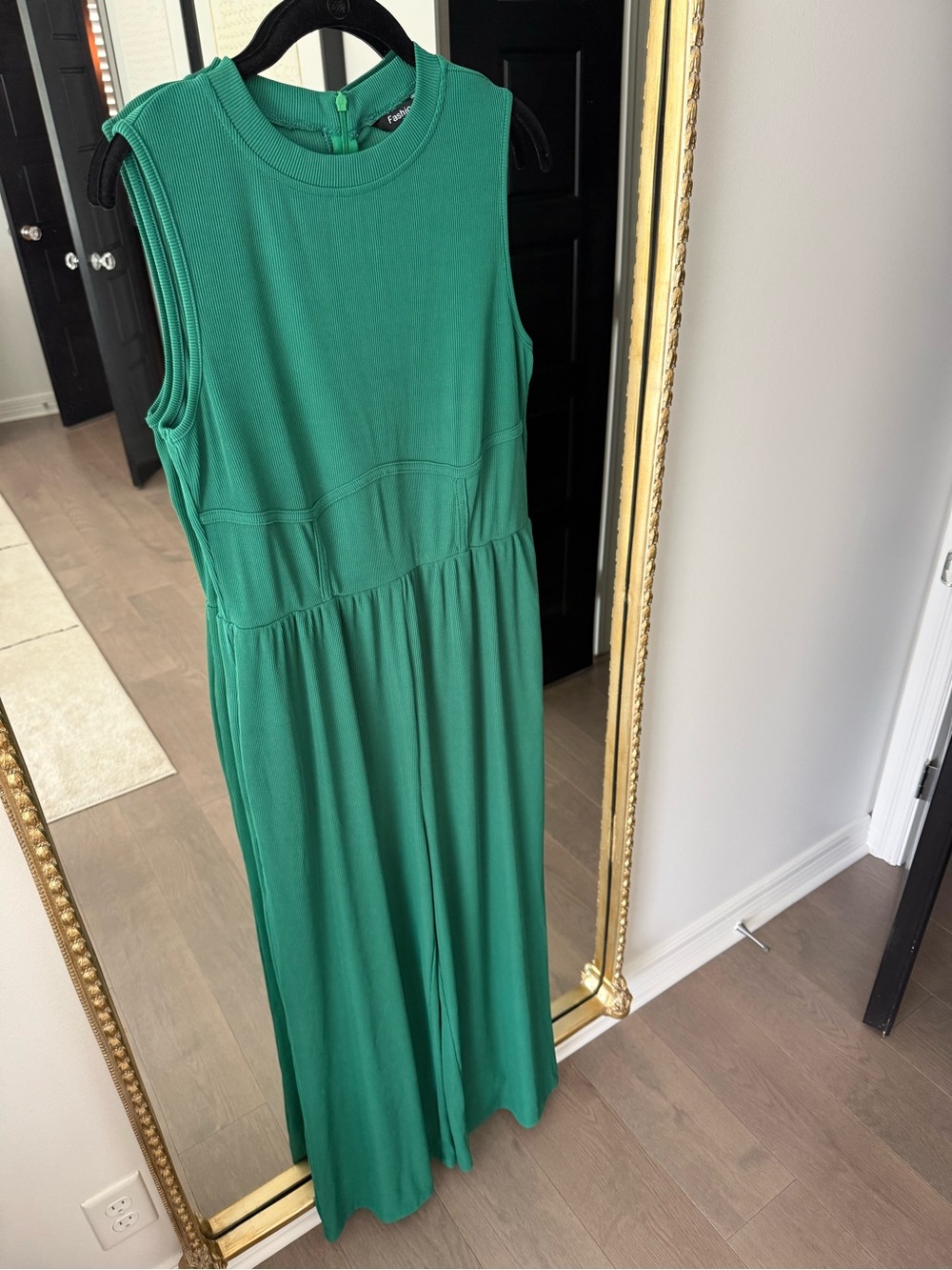 Sleeveless Emerald Maxi Dress for Women